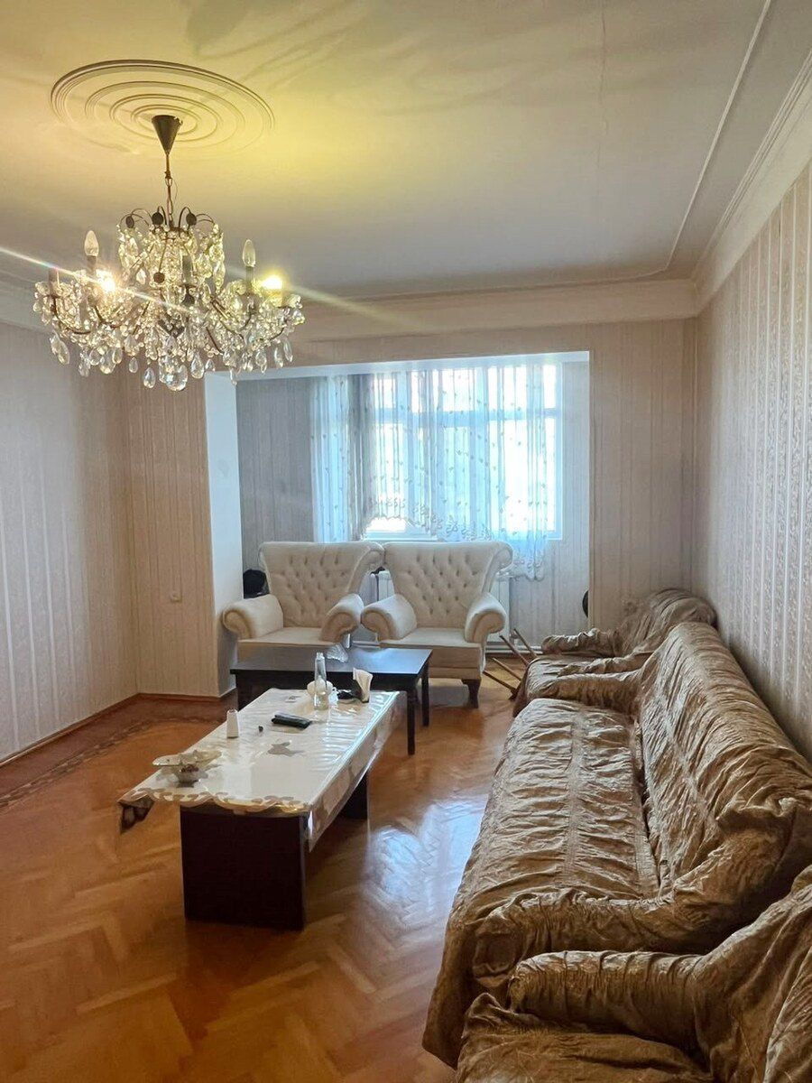 Satılır 3 otaqlı köhnə tikili 95 m² — Mənzil, Bakı (2)