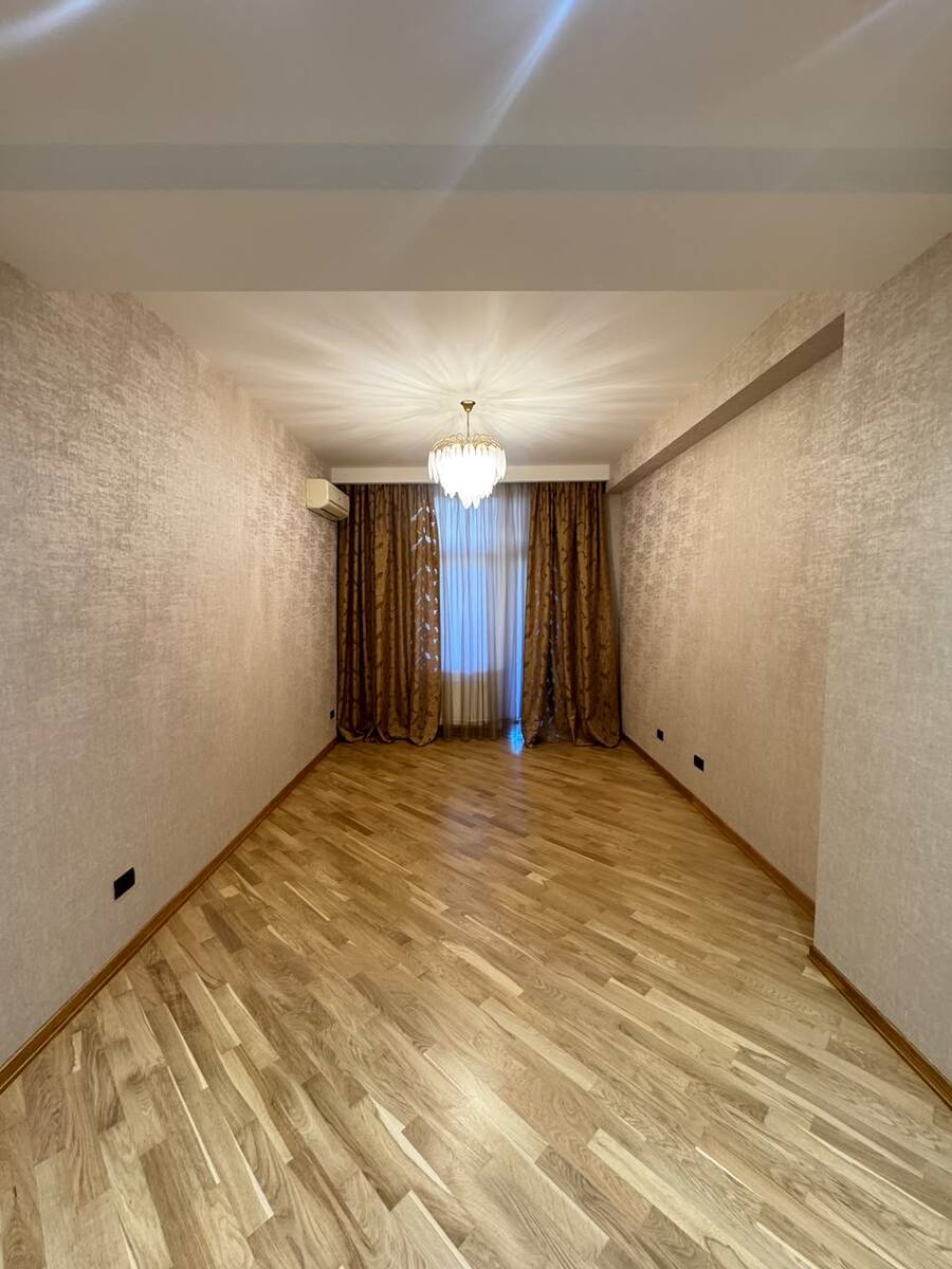 Satılır 4 otaqlı yeni tikili 245 m² — Mənzil, Bakı (7)