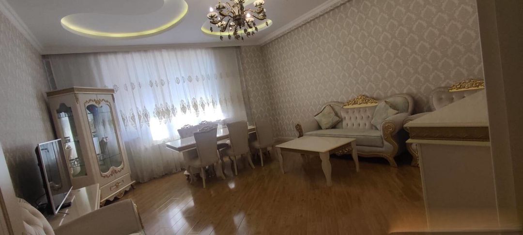 Satılır 2 otaqlı köhnə tikili 98 m² — Mənzil, Bakı (2)