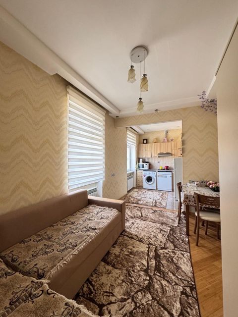 İcarəyə verilir 2 otaqlı köhnə tikili 55 m² — Bakı