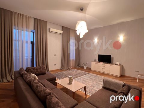 İcarəyə verilir 5 otaqlı köhnə tikili 260 m²