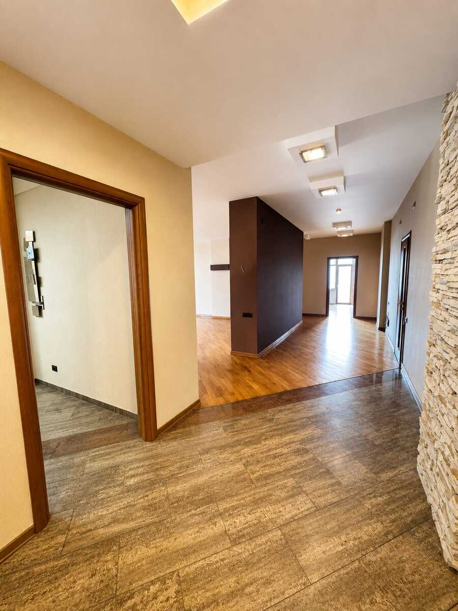 Satılır 4 otaqlı yeni tikili 230 m² — Mənzil, Bakı (7)