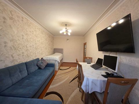 Satılır 2 otaqlı köhnə tikili 60 m² — Bakı