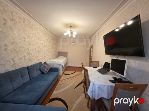 Satılır 2 otaqlı köhnə tikili 60 m²