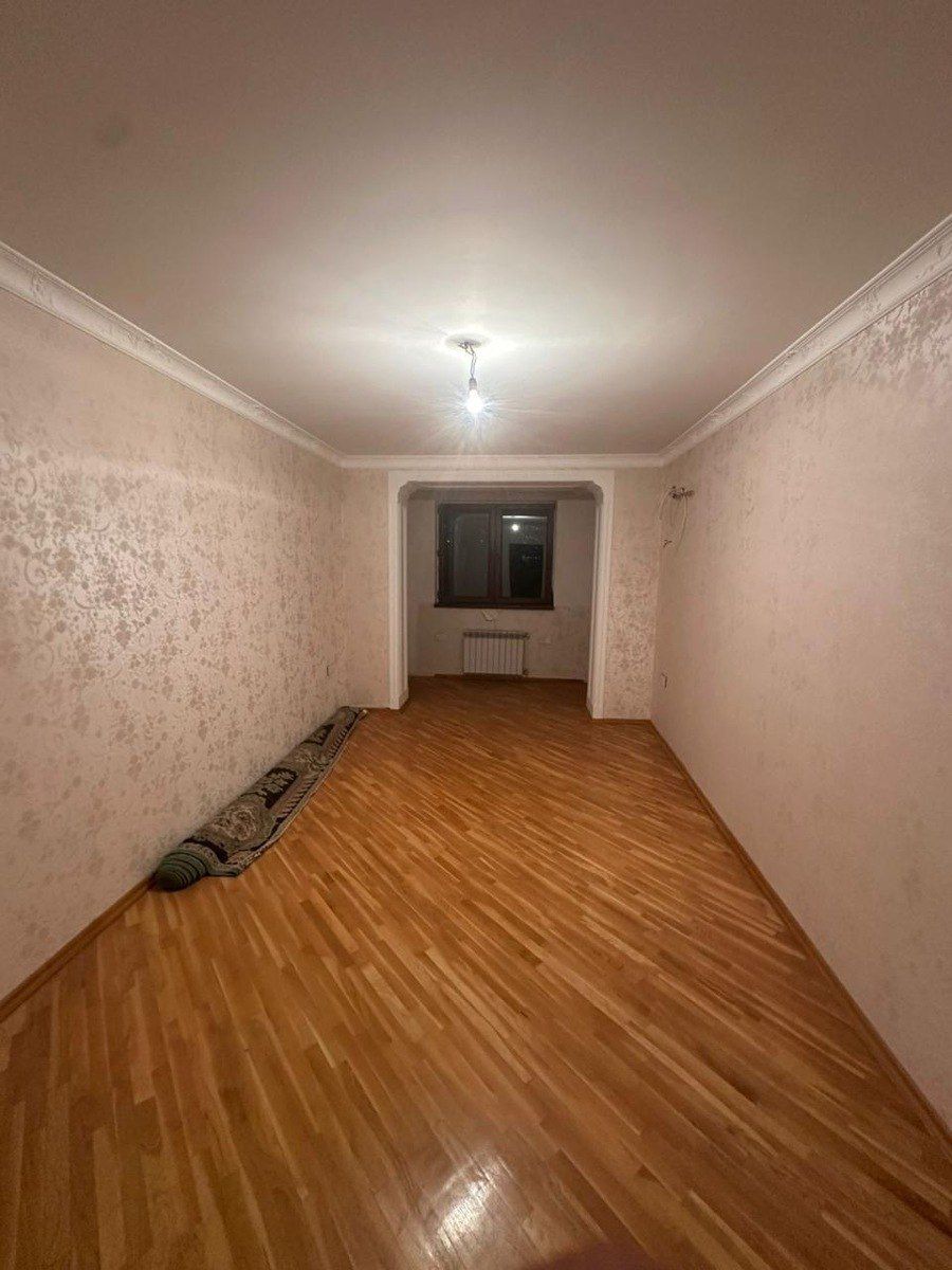 Satılır 4 otaqlı köhnə tikili 90 m² — Mənzil, Bakı (3)