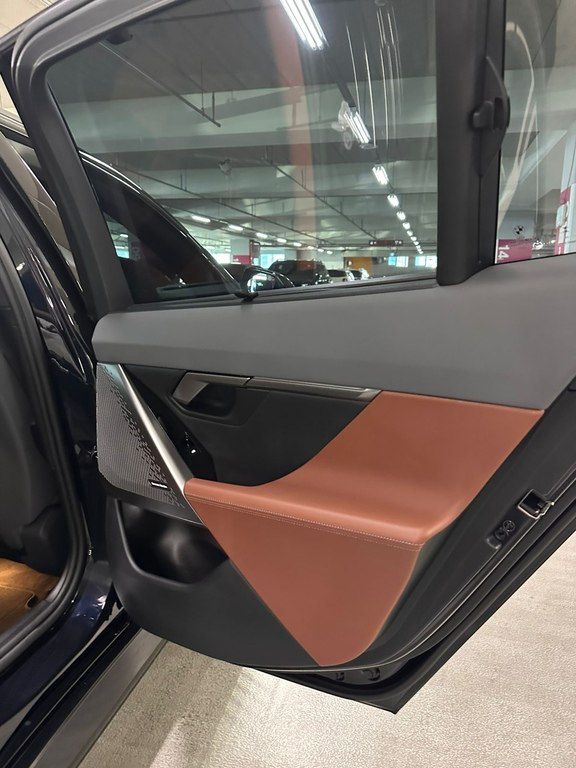 BMW 530e, 2.0 L, 19.4 kWh, 2025 il, 7 000 km — Avtomobillər, Bakı (9)