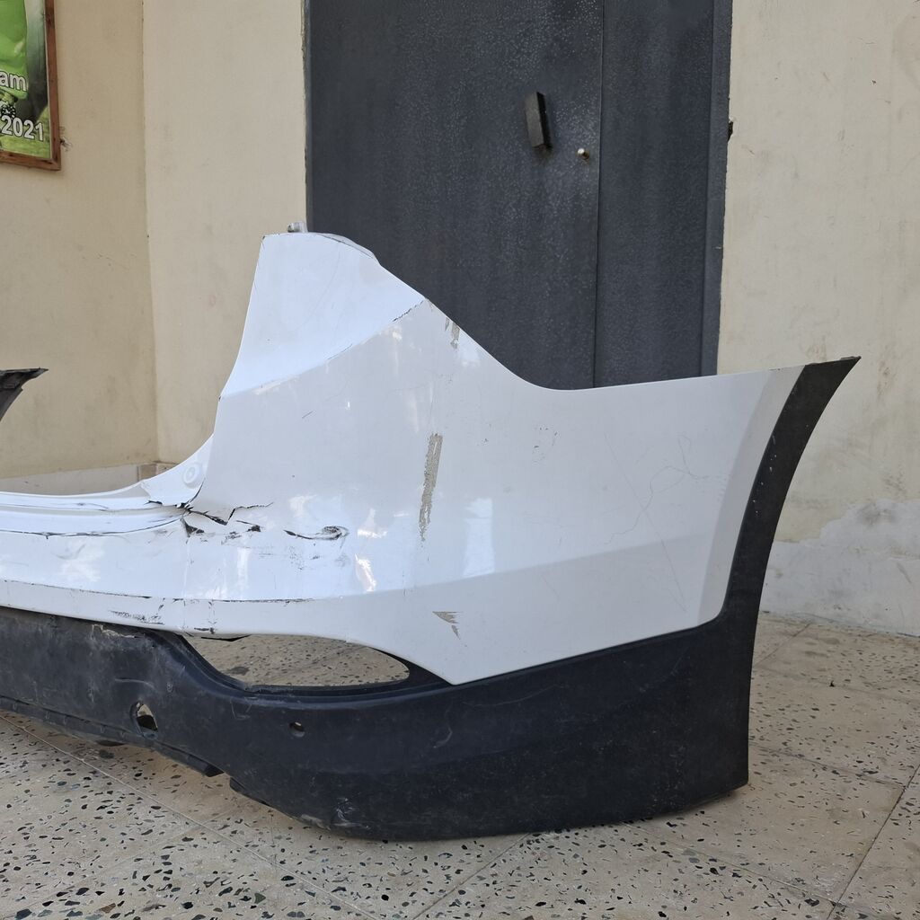 Hyundai Santafe 2012-2015 arxa buferi zədəsi yalnız orta hissədədir — Ehtiyat hissələri, Bakı (3)