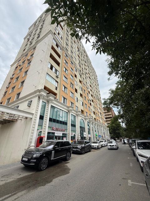 Satılır 2 otaqlı yeni tikili 90 m² — Bakı