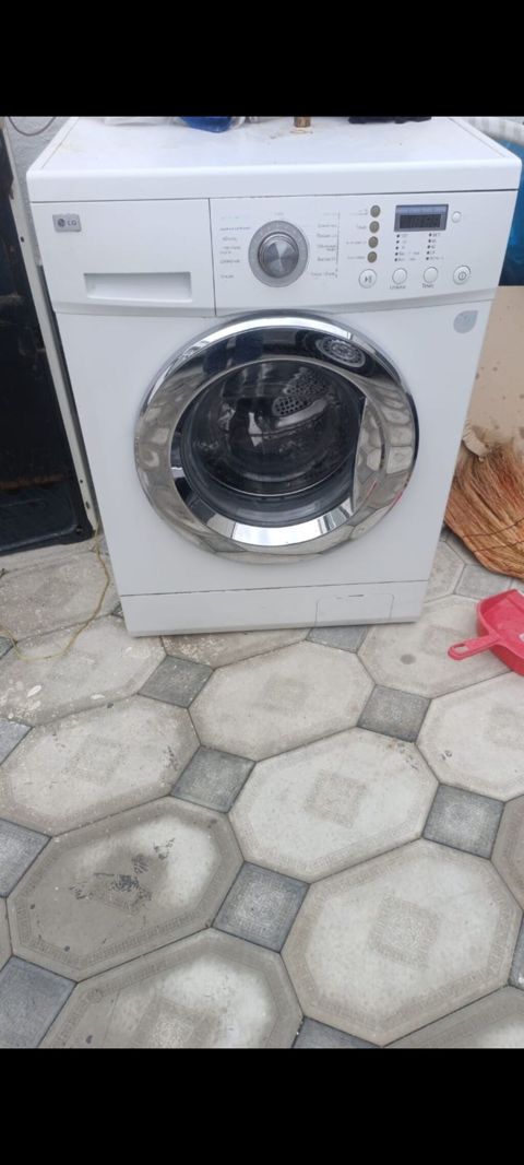 LG önyükləməli paltaryuyan maşın - Brend/model: LG (ön paneldə — Bakı