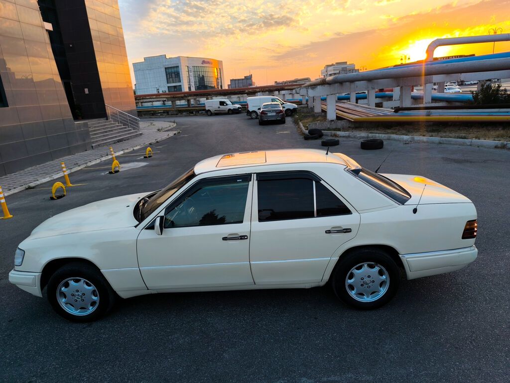Mercedes-Benz E 250: 2.5 l 1994 il Sedan — Avto, Bakı (2)
