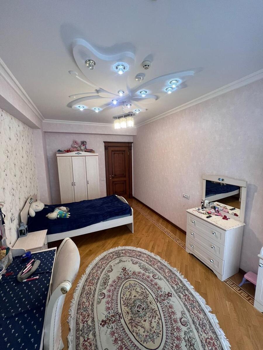 Satılır 4 otaqlı yeni tikili 192 m² — Mənzil, Bakı (9)