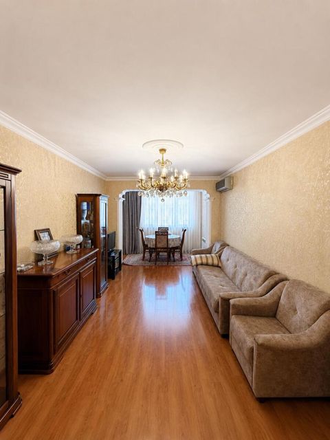 Satılır 3 otaqlı köhnə tikili 75 m² — Bakı