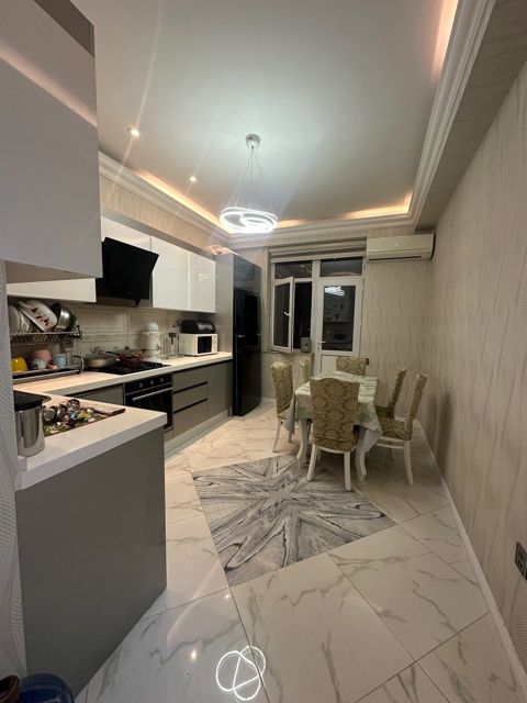 Satılır 2 otaqlı yeni tikili 75 m² — Bakı