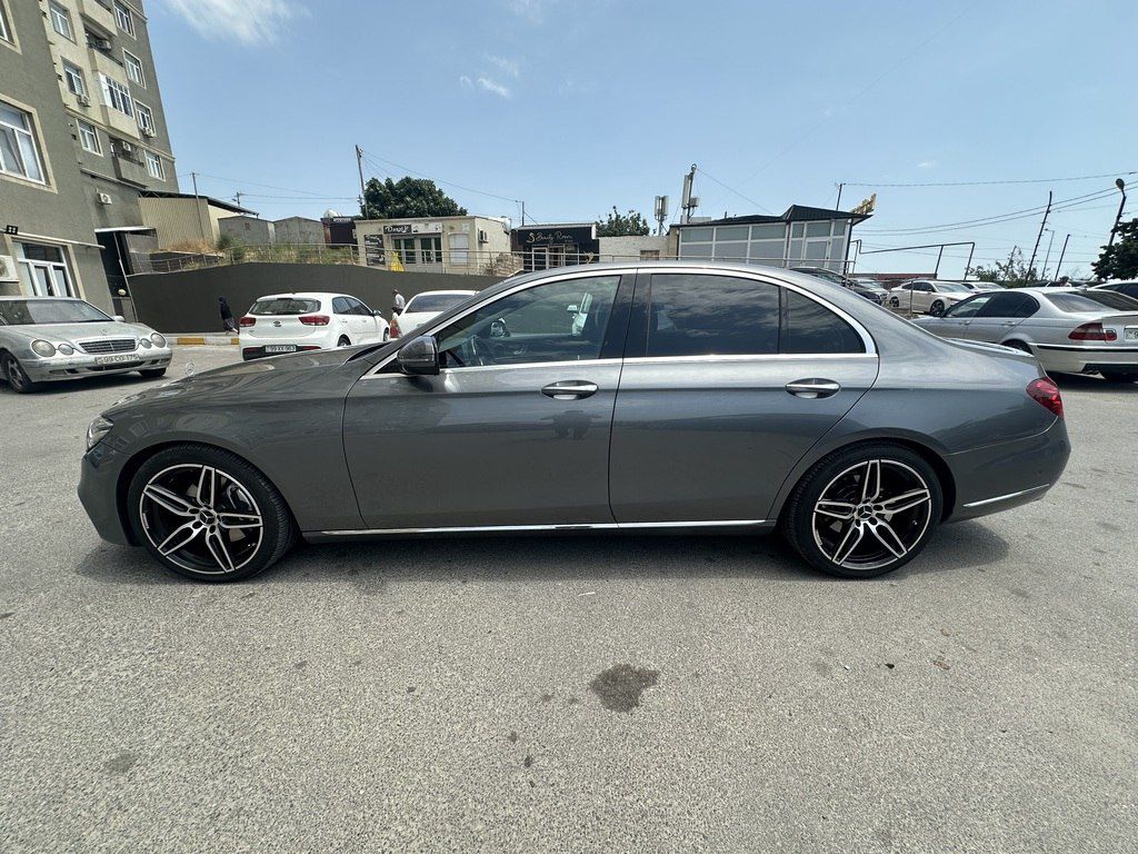 Mercedes E 220 d 4MATIC, 2.0 L, 2018 il, 62 276 km — Avtomobillər, Bakı (6)