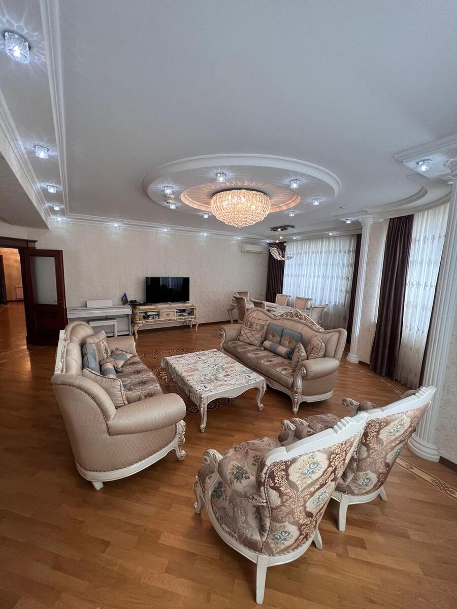 Satılır 4 otaqlı yeni tikili 192 m² — Mənzil, Bakı (2)