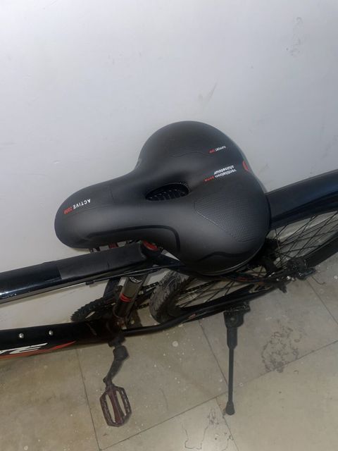 İşlənmiş Şəhər velosipedi 26", sürətlərin sayı: 21, Ünvandan götürmə, Ödənişli çatdırılma, Rayonlara çatdırılma — Bakı
