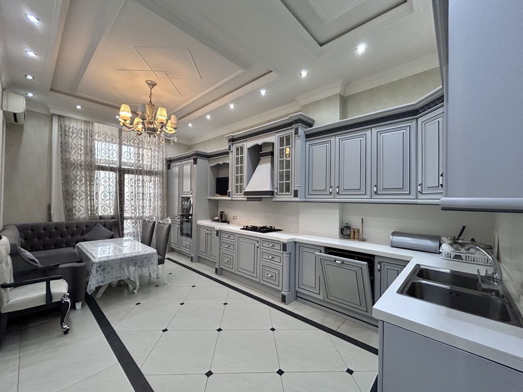 İcarəyə verilir 4 otaqlı yeni tikili 250 m² — Mənzil, Bakı (10)