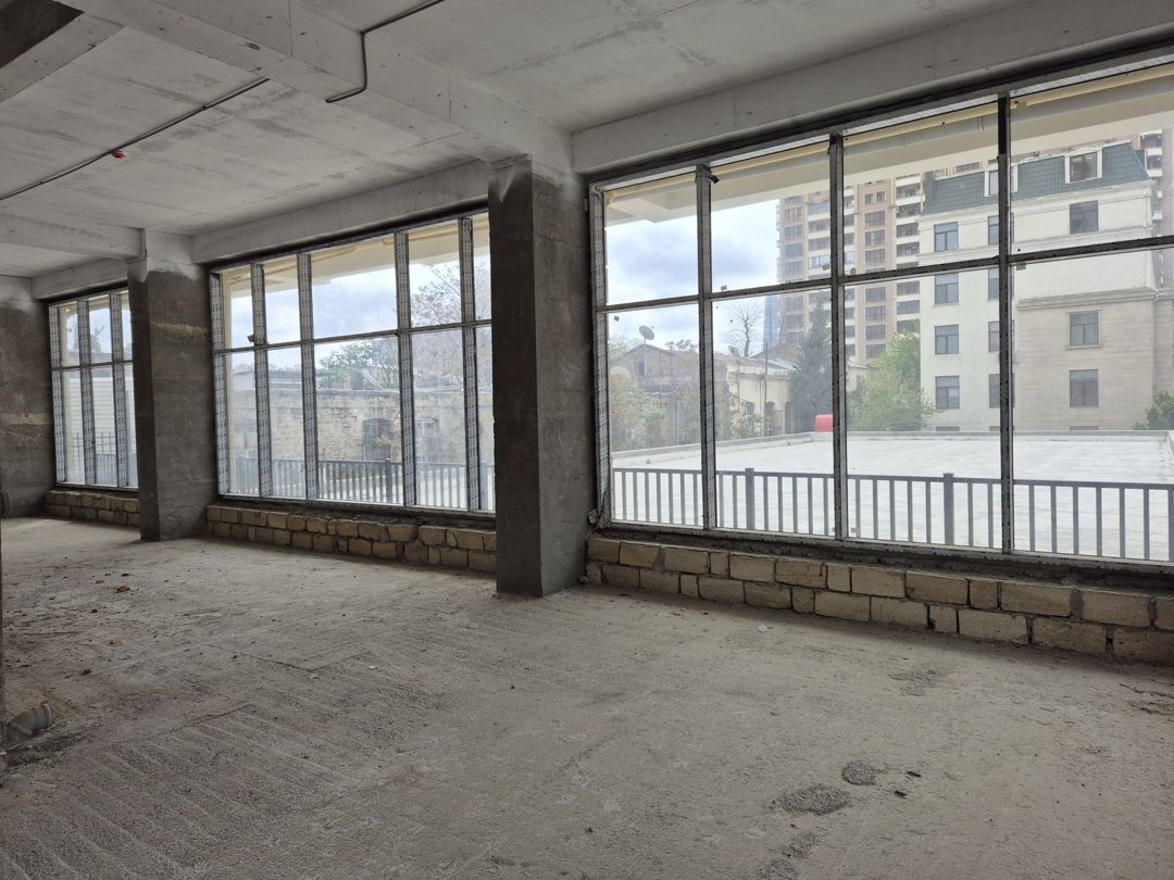 Satılır obyekt 375 m² — Əmlak, Bakı (5)