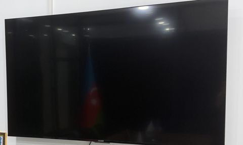 Fıcher 65” (165 sm) 4K Smart TV — Satılır Televizor ofis üçün alınmışdır və yalnız konfrans — Bakı