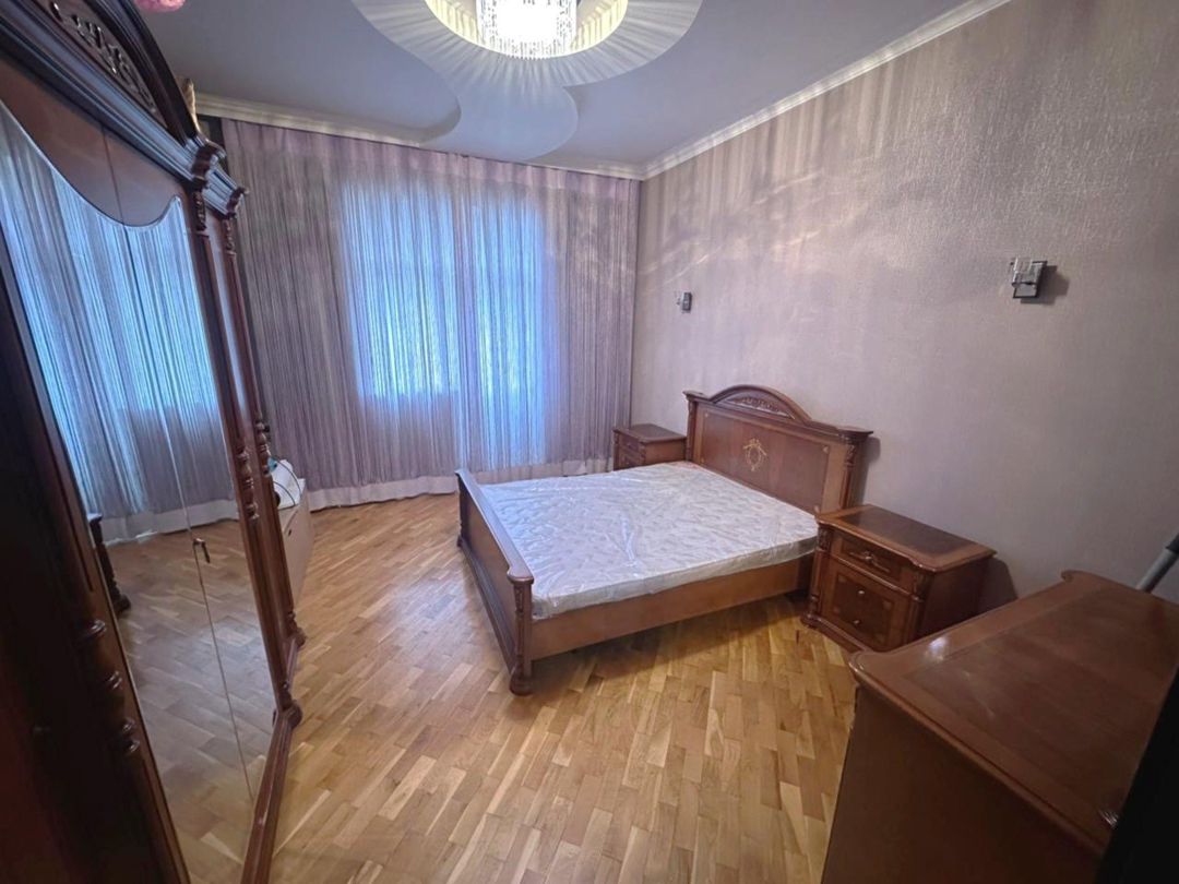 İcarəyə verilir 3 otaqlı köhnə tikili 140 m² — Mənzil, Bakı (3)