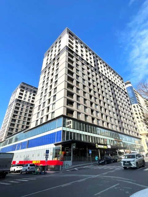 Satılır 3 otaqlı yeni tikili 111 m² — Bakı