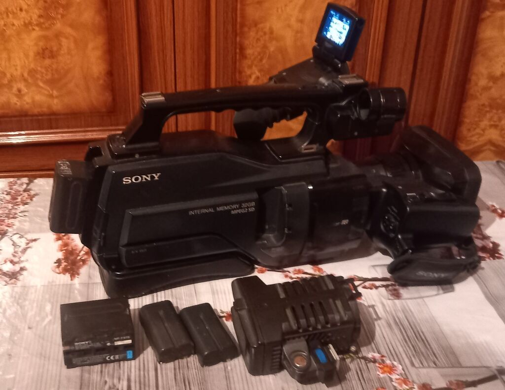 Sony yarı-peşəkar çiyin tipli videokamera 1000 — Elektronika, Bakı (3)