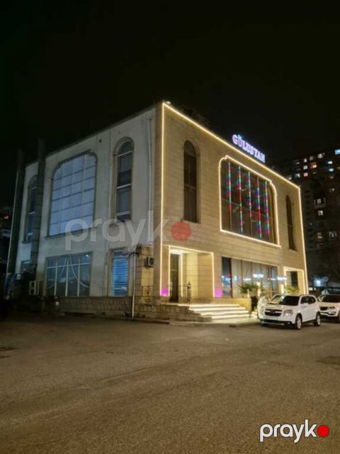 Satılır obyekt 1800 m²