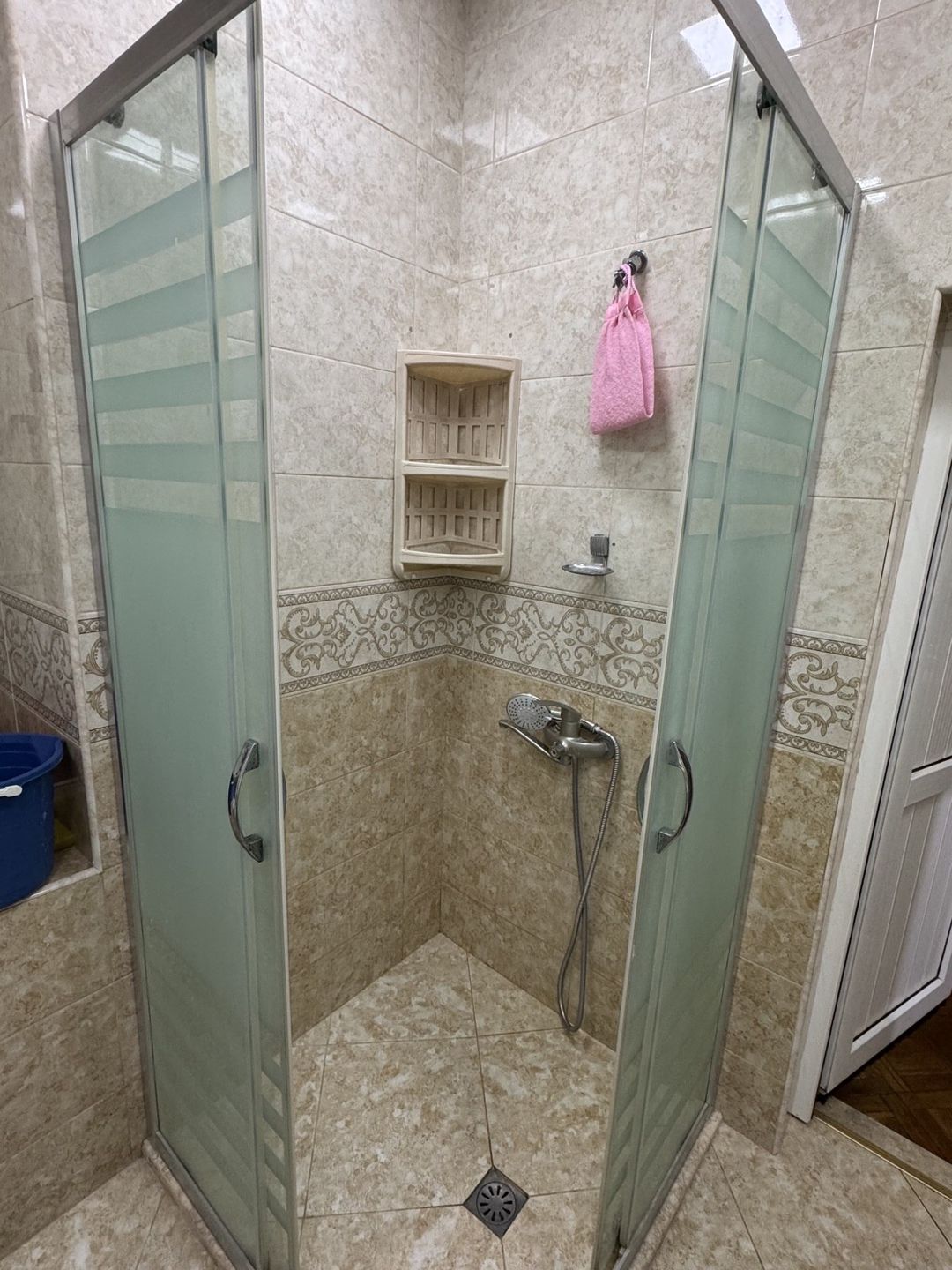 İcarəyə verilir 2 otaqlı köhnə tikili 75 m² — Mənzil, Bakı (9)