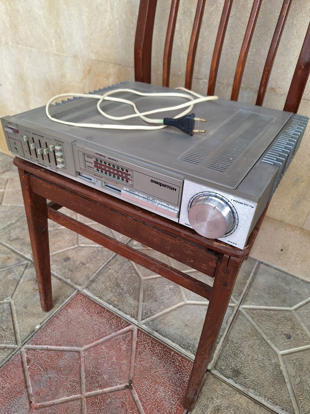 Amfiton stereo səsqücləndirici predvariteli-tembrobloku işləmir ancaq — Elektronika, Bakı (3)