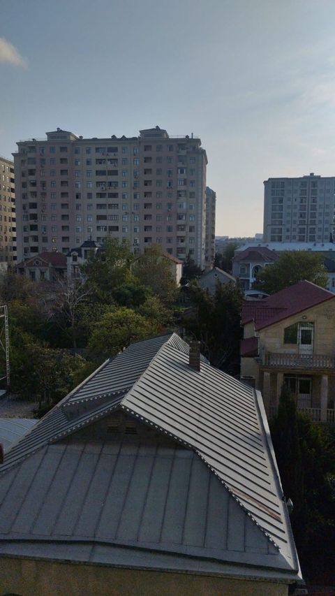 Satılır 3 otaqlı köhnə tikili 75 m² — Bakı