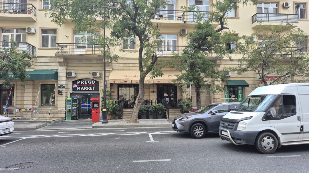 Satılır 3 otaqlı köhnə tikili 105 m² — Mənzil, Bakı (2)