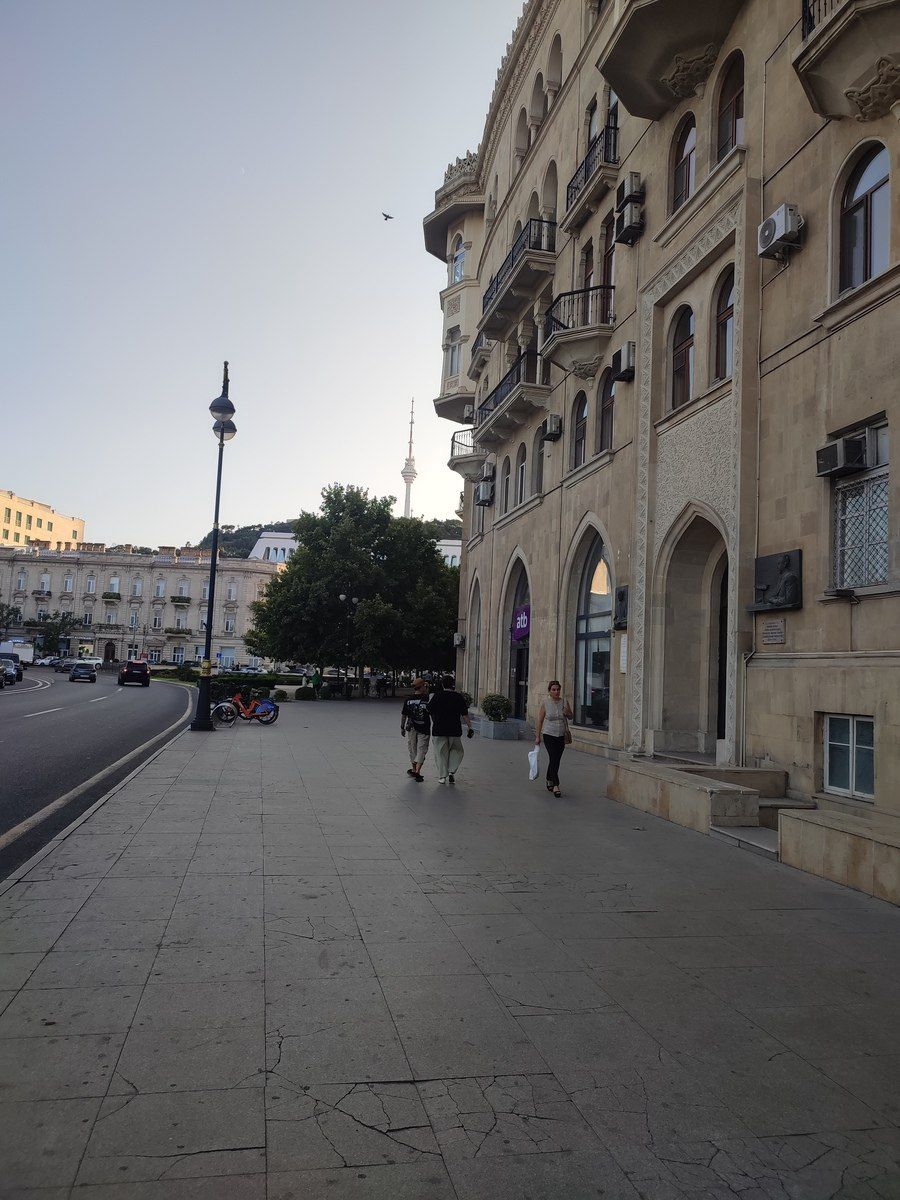 İcarəyə verilir 2 otaqlı köhnə tikili 65 m² — Mənzil, Bakı (3)