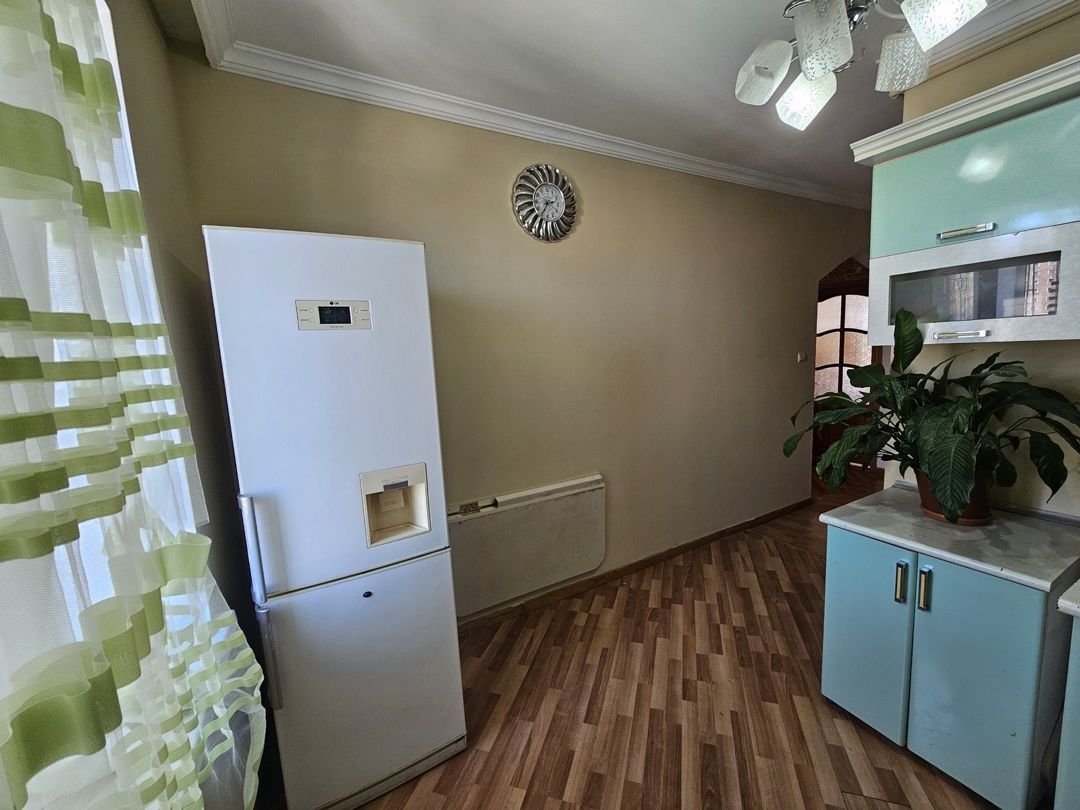 Satılır 2 otaqlı köhnə tikili 60 m² — Mənzil, Bakı (3)