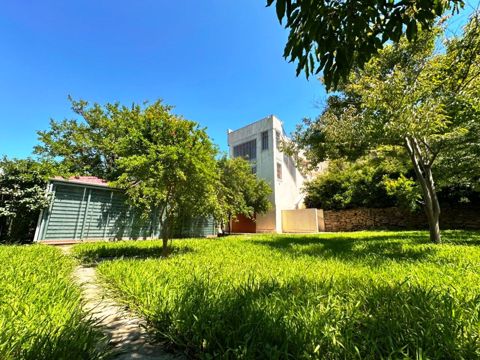 Satılır 5 otaqlı həyət evi/bağ evi 200 m² — Bakı