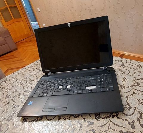 İşlənmiş Toshiba Notebook satılır. Xarici görünüşü şəkildəki kimidir — Bakı