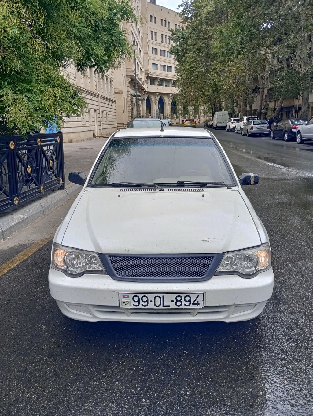 Xaiş edirəm Az yaşlılar və Qaqalar və Ara uşaqlar və Narkomanlar və — Avto, Bakı