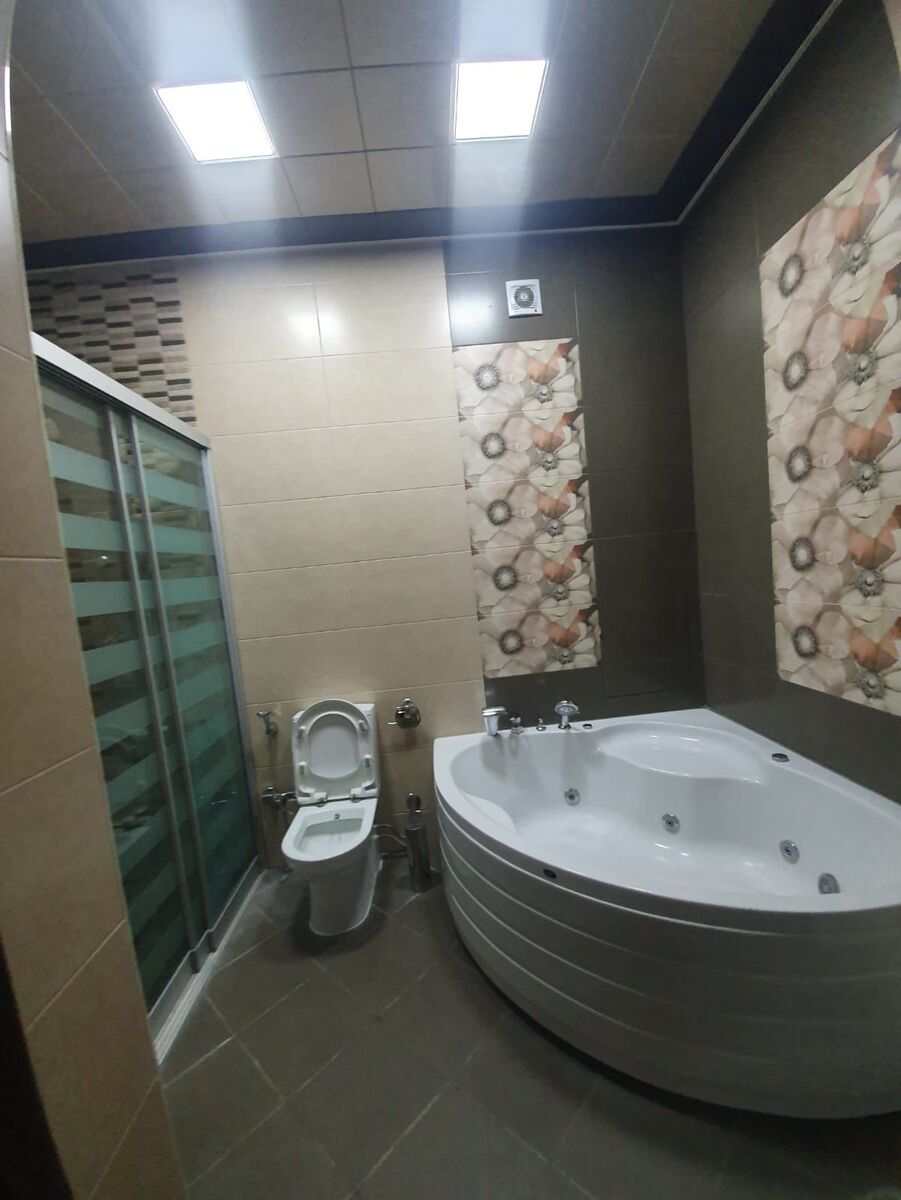 İcarəyə verilir 4 otaqlı yeni tikili 165 m² — Mənzil, Bakı (8)