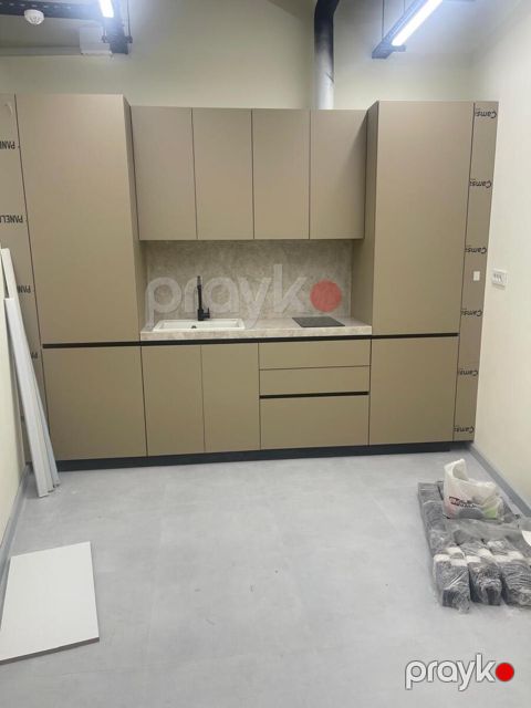 İcarəyə verilir 3 otaqlı ofis 200 m²