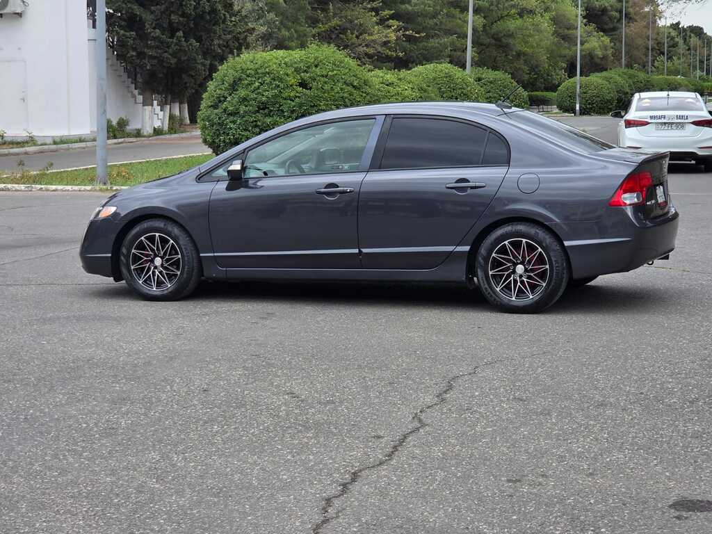 Honda Civic, 1.3 L, 0.9 kWh, 2008 il, 285 696 km — Avtomobillər, Sumqayıt (4)