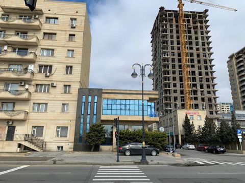 İcarəyə verilir obyekt 355 m² — Bakı