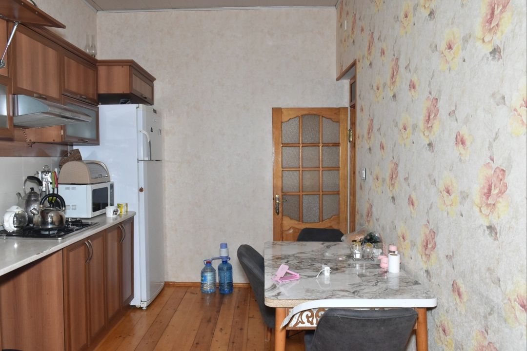Satılır 4 otaqlı həyət evi/bağ evi 130 m² — Ev, villa, Bakı (3)