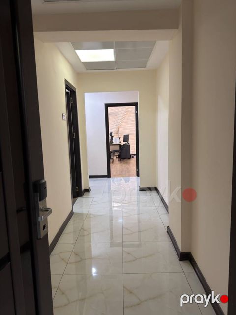 İcarəyə verilir 3 otaqlı ofis 96 m²