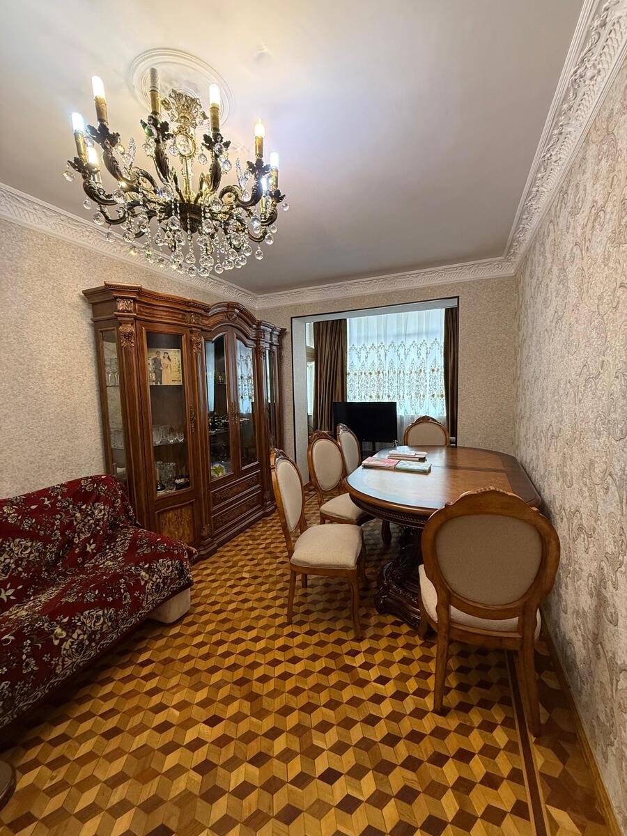 Satılır 5 otaqlı köhnə tikili 130 m² — Mənzil, Bakı (3)