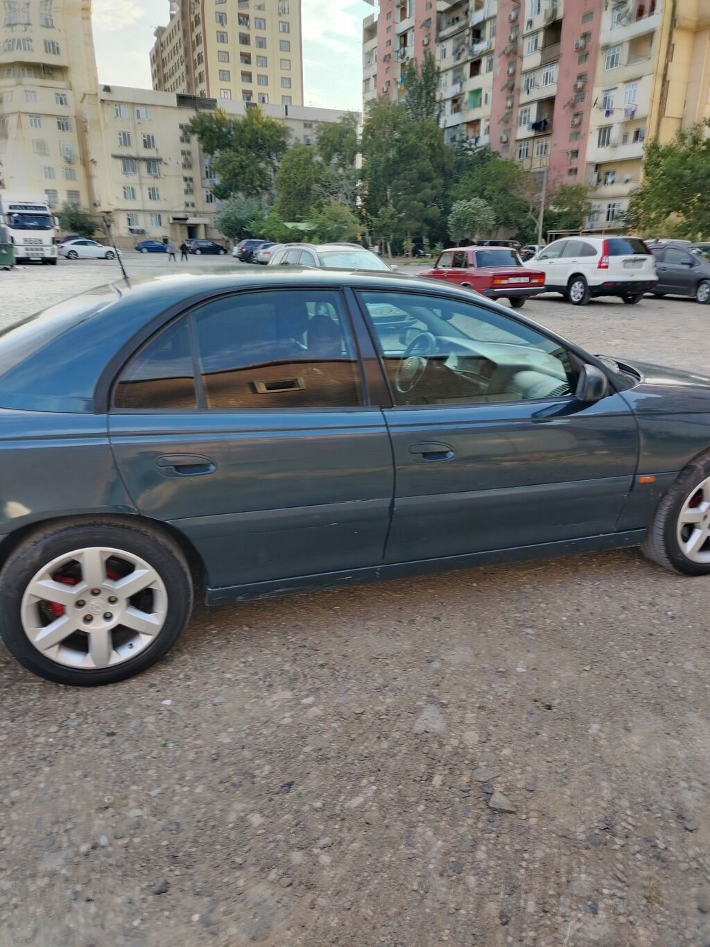 Opel Omega B sedan - Kuzov: 4 qapılı sedan, tünd yaşıl rəng — Avto, Sanqaçal (2)