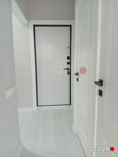Satılır 2 otaqlı köhnə tikili 65 m²