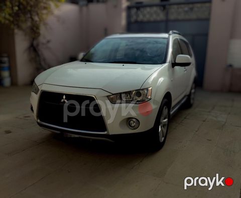 Mitsubishi Outlander, 3.0 L, 2012 il, 180 000 km