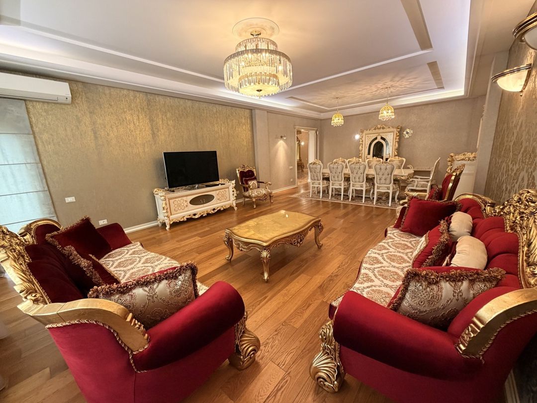 Satılır 4 otaqlı yeni tikili 240 m² — Mənzil, Bakı (2)