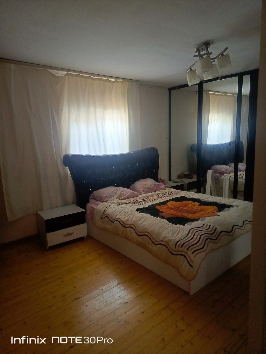 Satılır 2 otaqlı köhnə tikili 81 m² — Mənzil, Bakı (10)