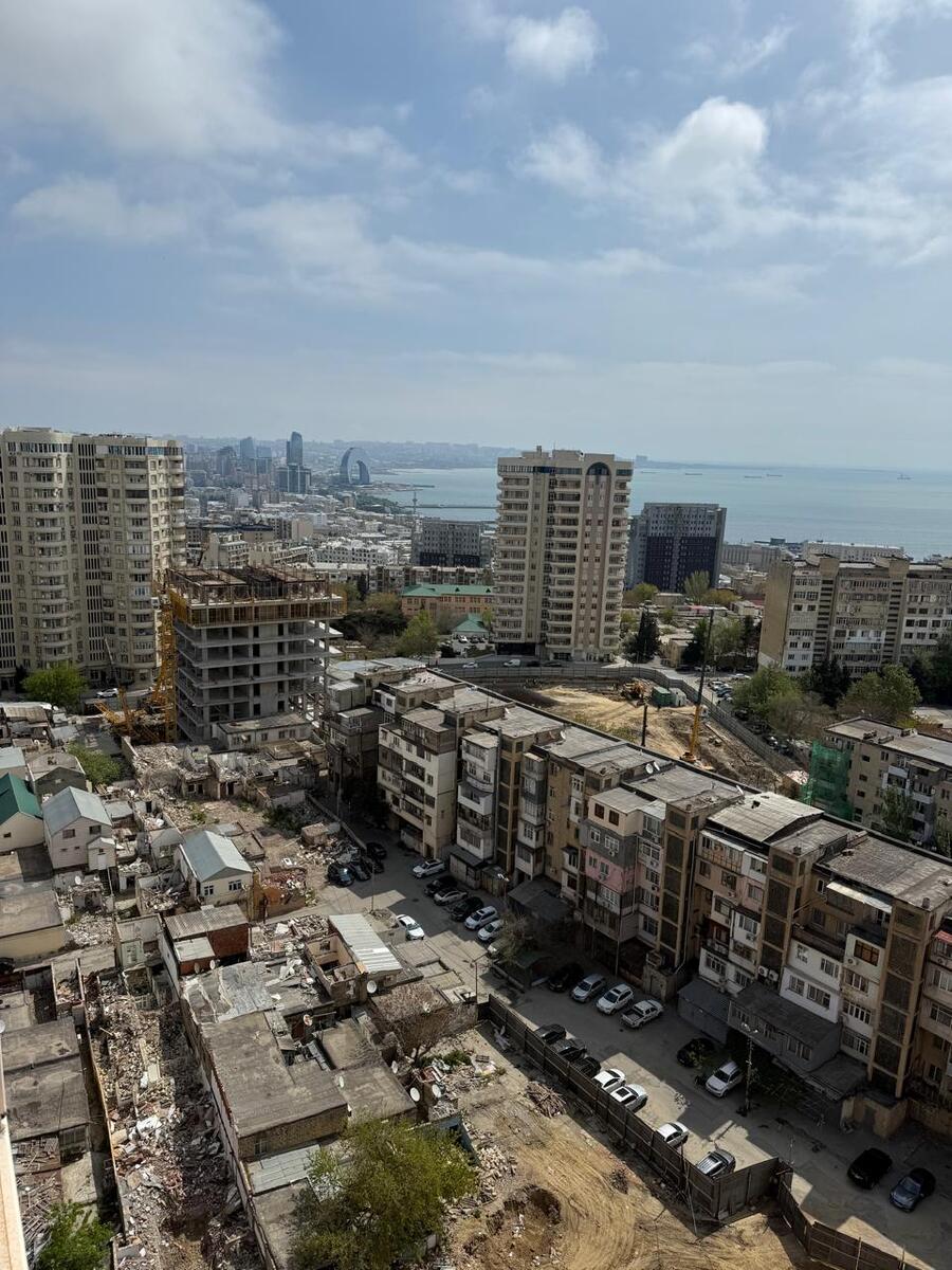 Satılır 3 otaqlı yeni tikili 182 m² — Mənzil, Bakı (12)