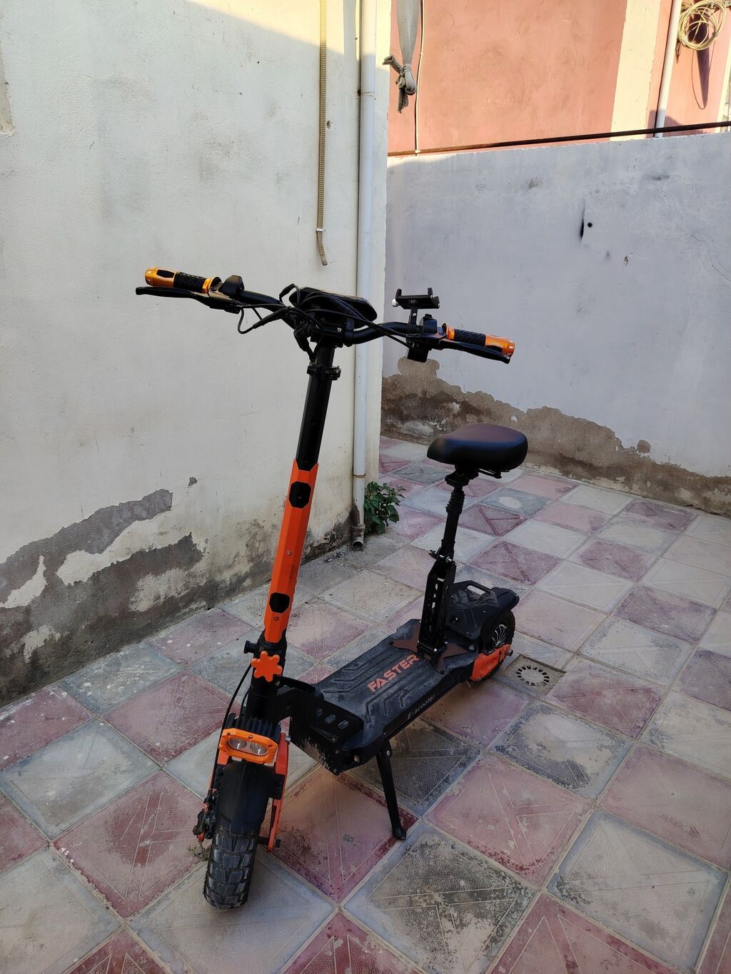 Elektrik skuter – Faster E‑Scooter Xüsusiyyətlər: - Güclü off-road — İdman, hobi, istirahət, Güzdək (8)